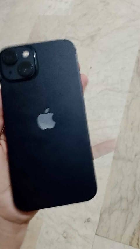 Apple iPhone 13 9