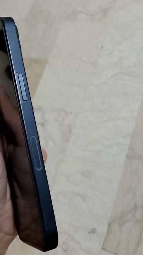 Apple iPhone 13 10