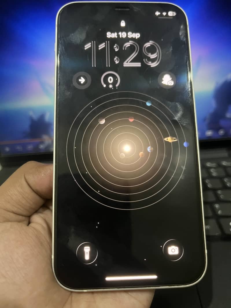 Apple iPhone 12 1