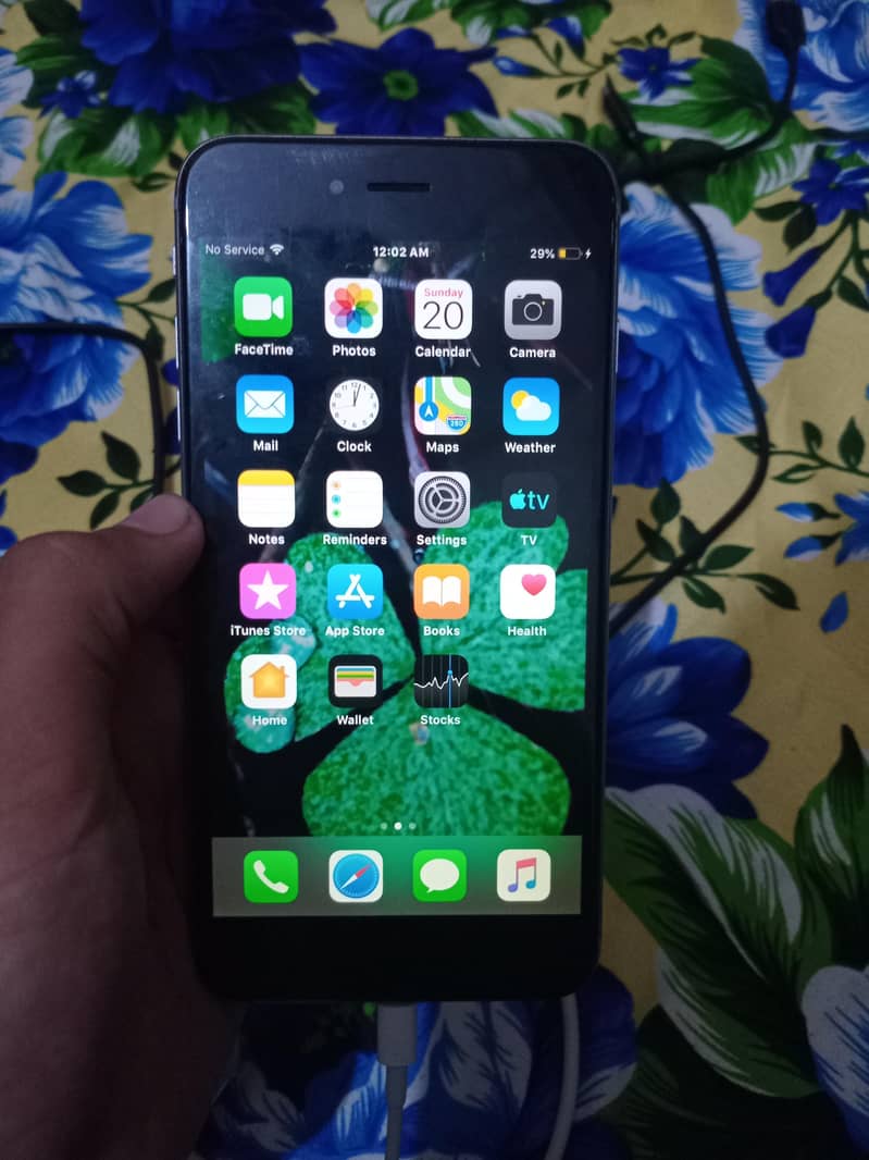 Apple iPhone 6 Plus 2