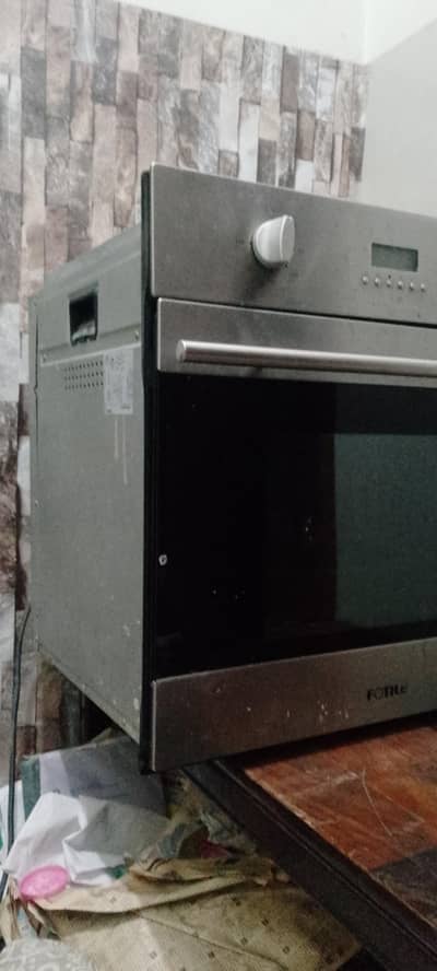 fotile baking oven. new condition