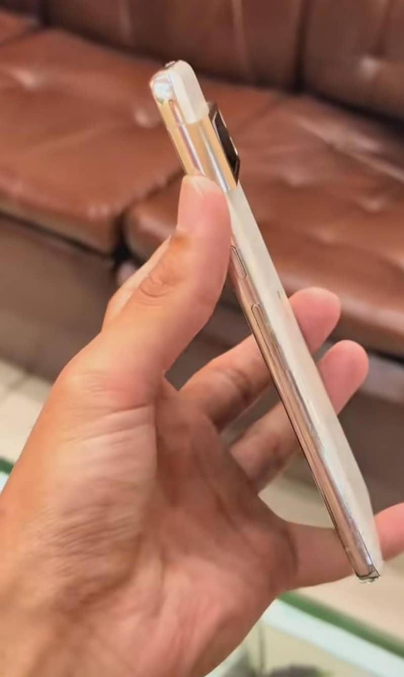 Google Pixel 8 Pro 2