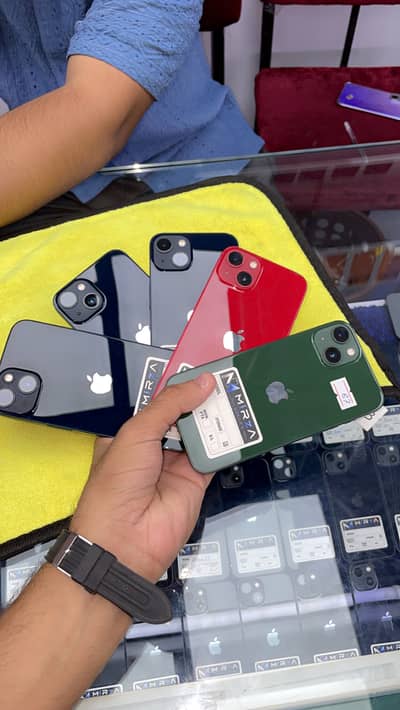 Apple iPhone 13 & 14