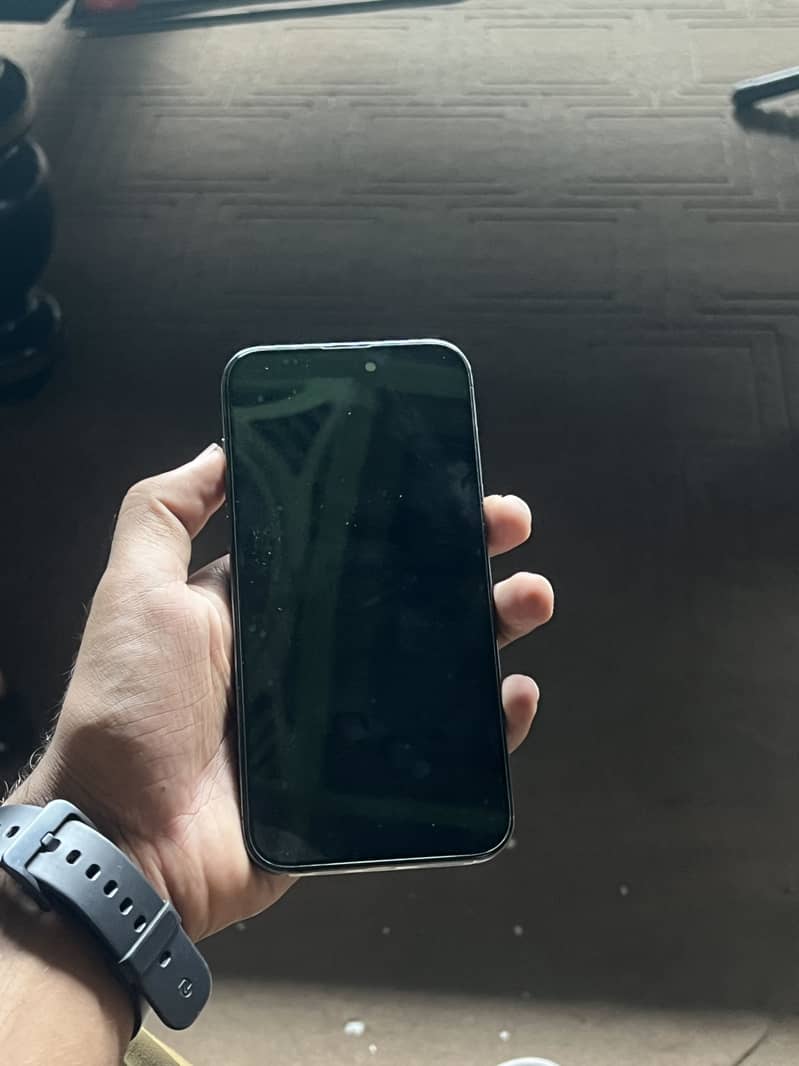 Apple iPhone 14 Pro Max 1