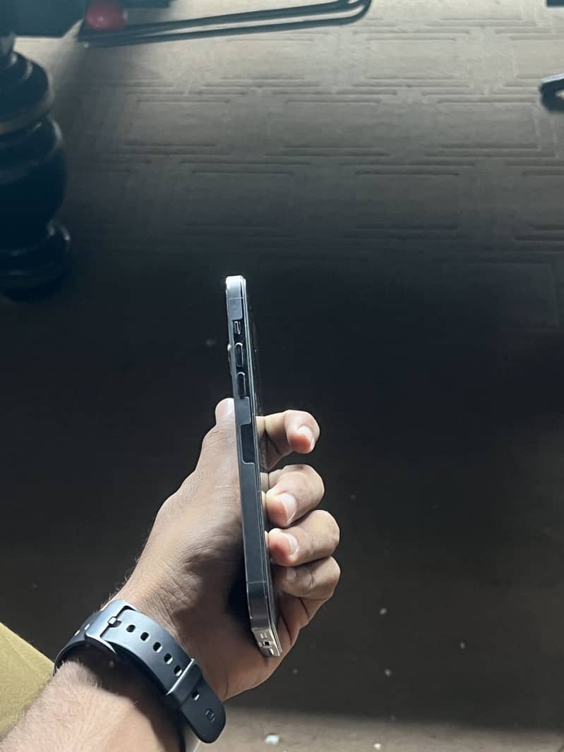 Apple iPhone 14 Pro Max 2