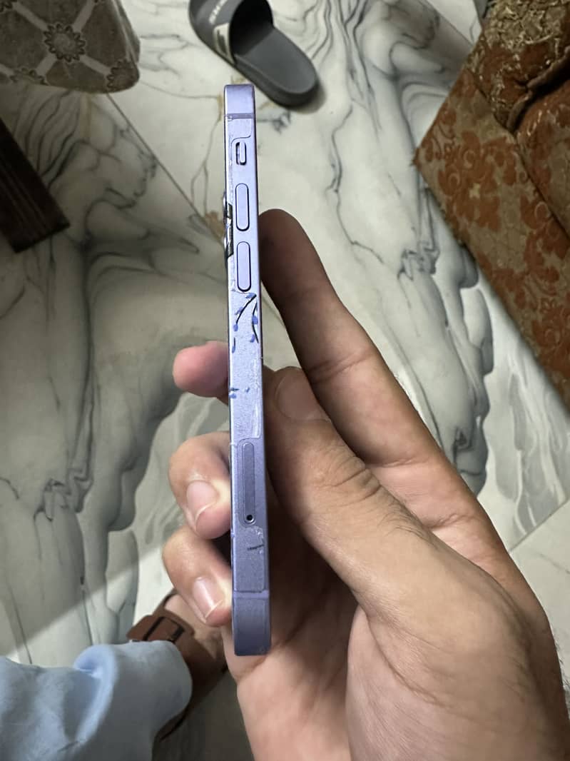 Apple iPhone 12 mini 3