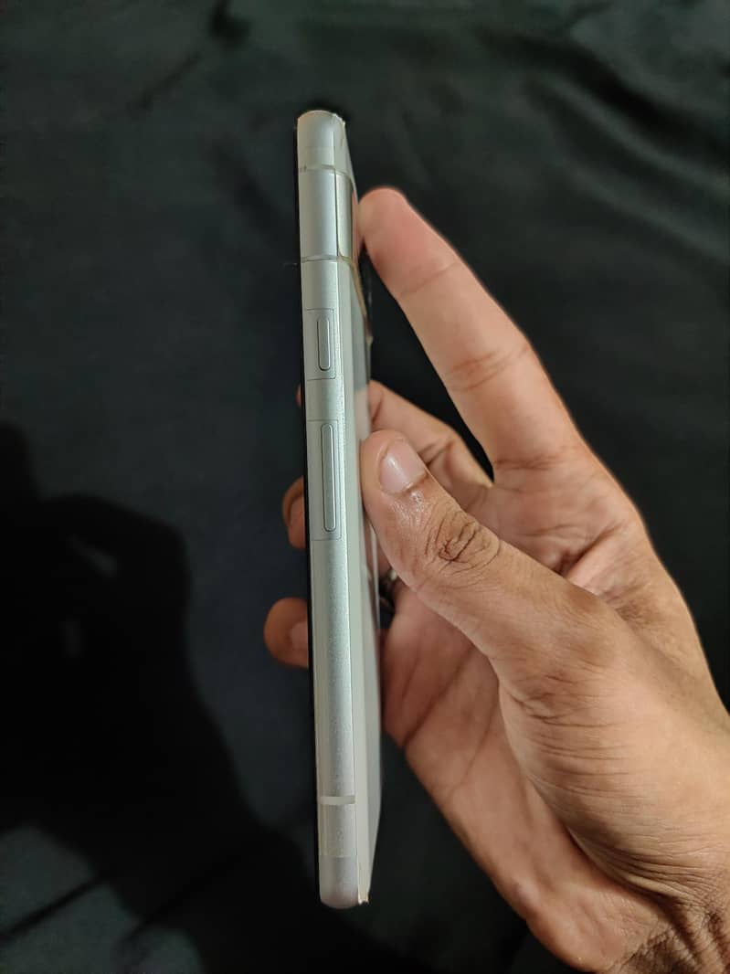 Google Pixel 7a 3