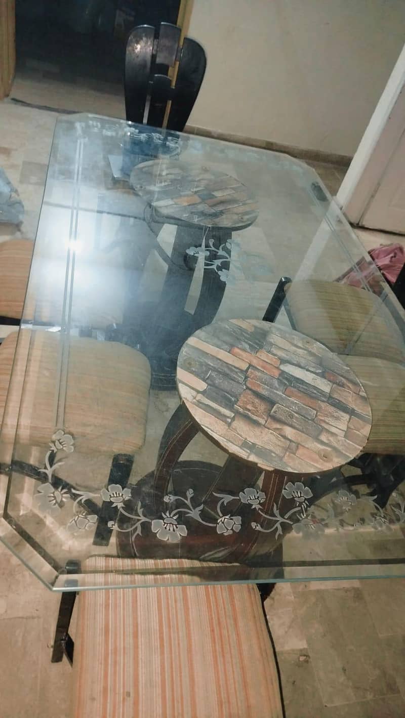Dining table 4