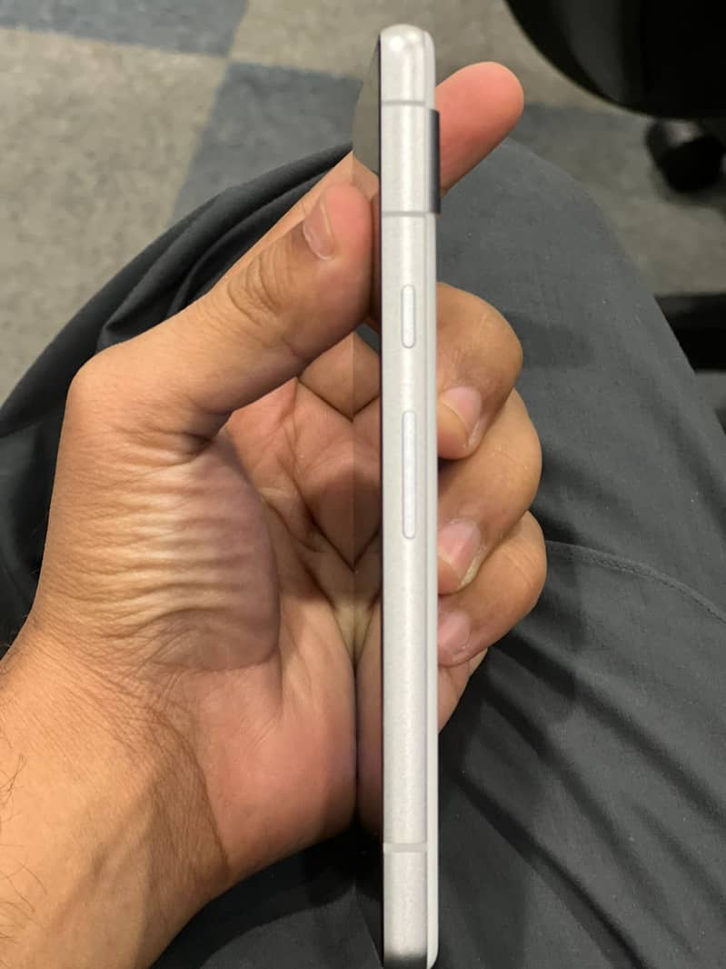 Google Pixel 7a 1