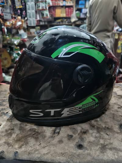STX Green & Black Full-Face Motorcycle Helmet