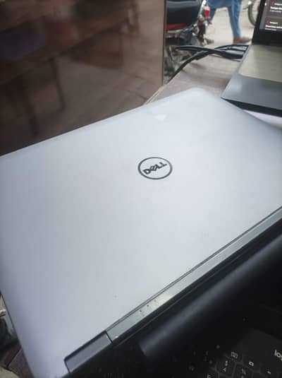 Dell E6440 i5 4th gen 8/128