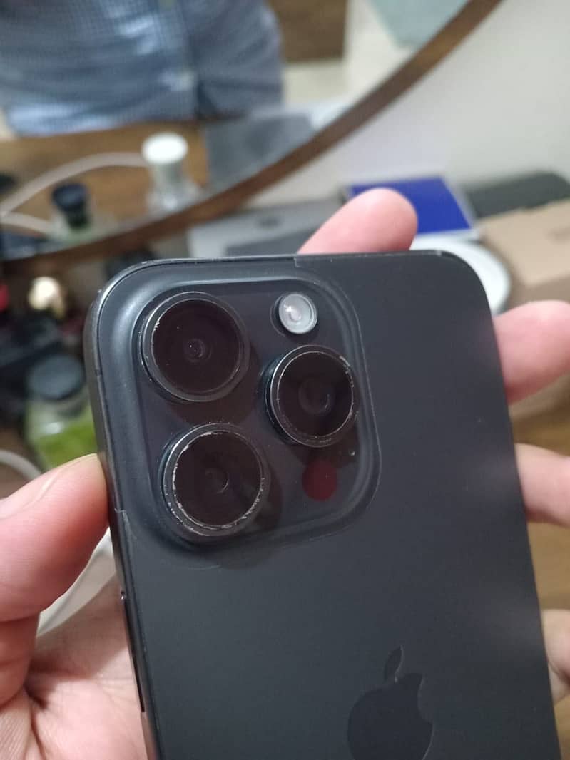 Apple iPhone 15 Pro Max 5