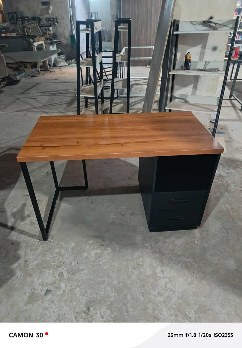 Executive table 2ft by 4ft 1