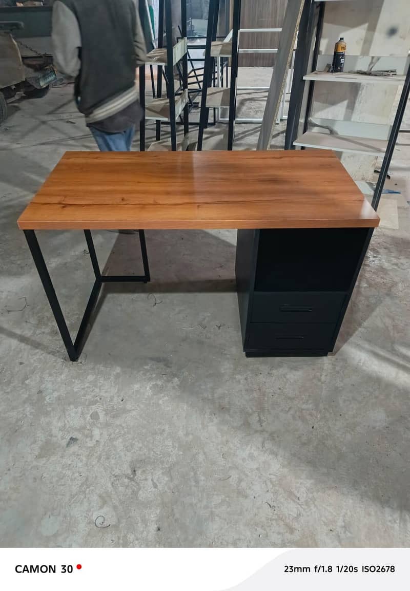 Executive table 2ft by 4ft 4