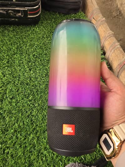 JBL PULSE 3 BLUETOOTH speaker