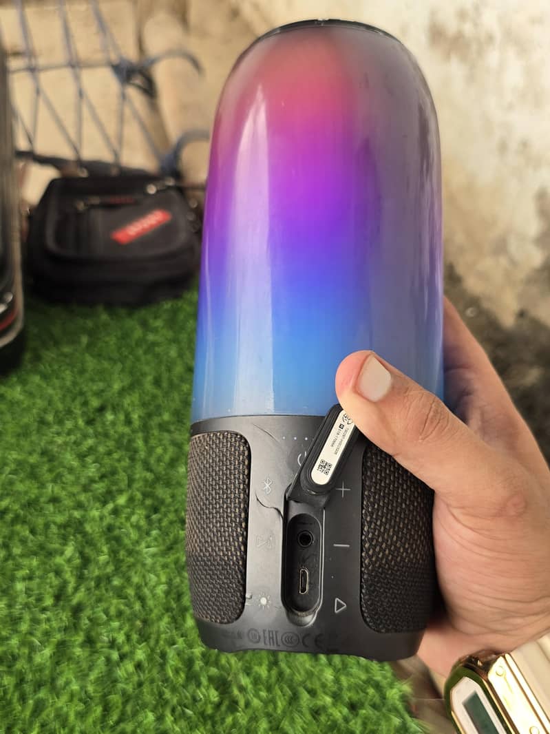 JBL PULSE 3 BLUETOOTH speaker 5