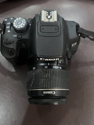 Canon EOS 700D DSLR + Godox TT685 Flash  for Sale