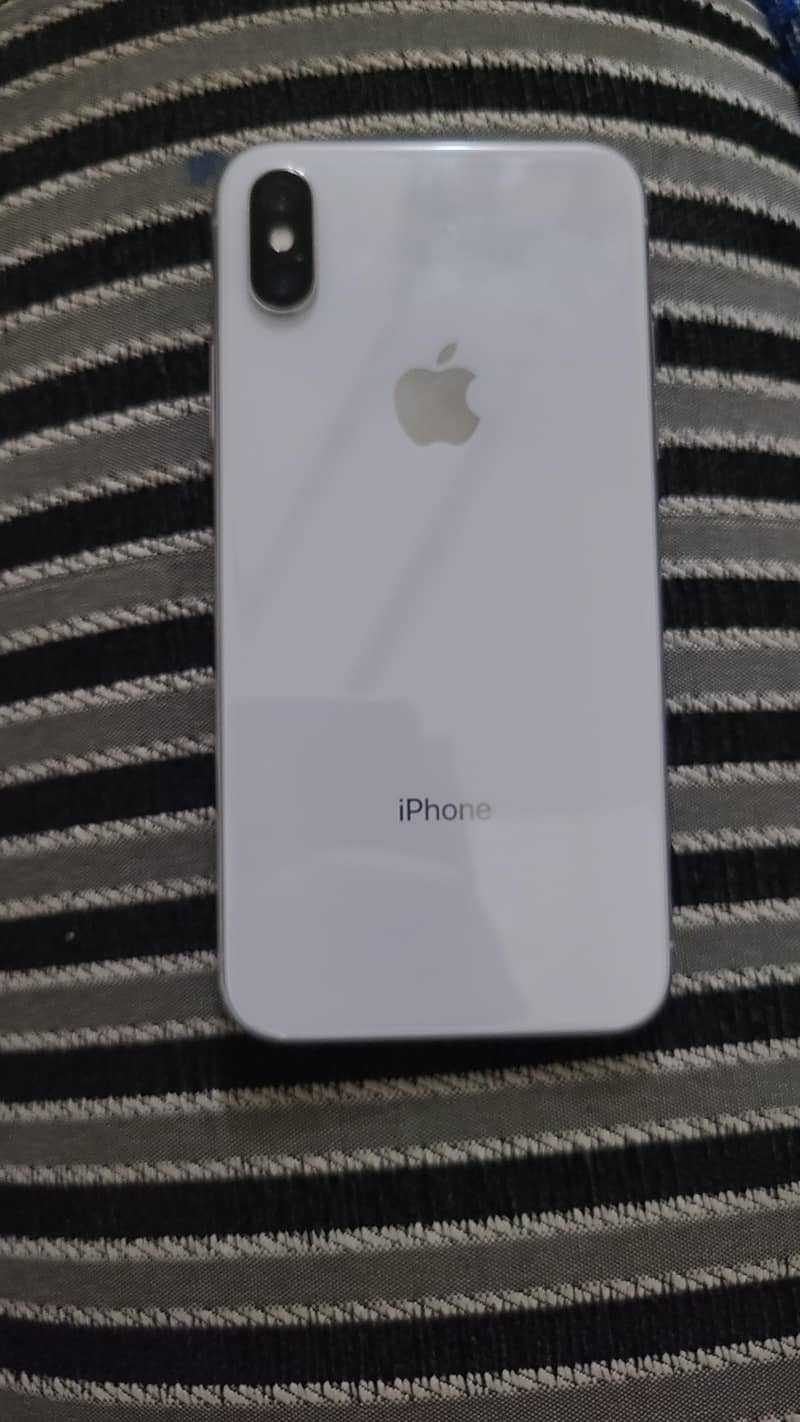 Apple iPhone X 4