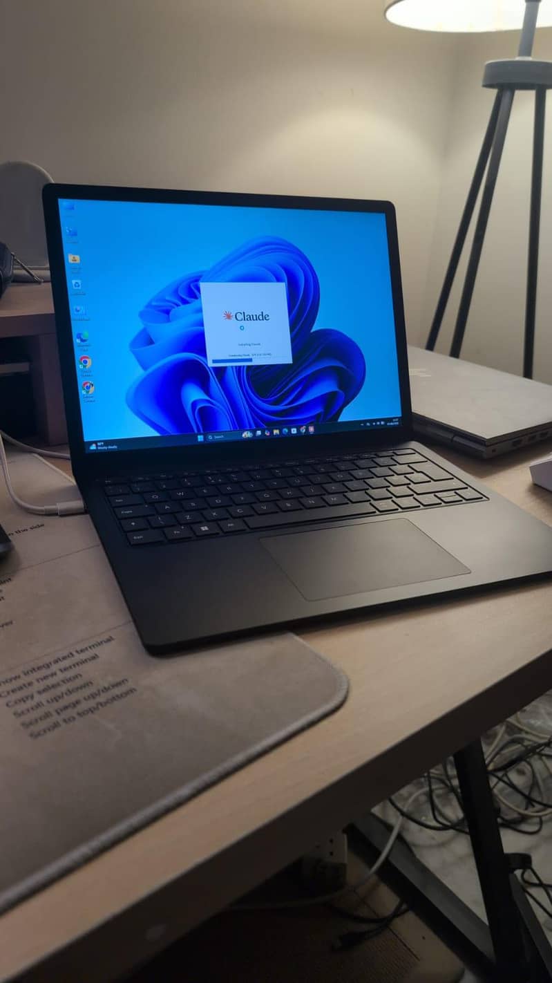 Microsoft surface laptop 5 2