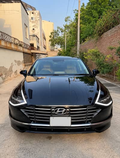 Hyundai Sonata 2.5 full option 1st owner