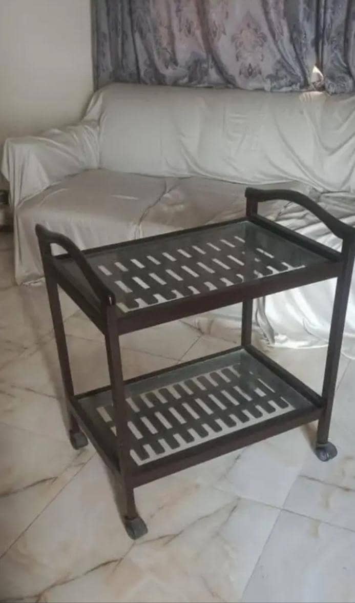 Tea trolley 1