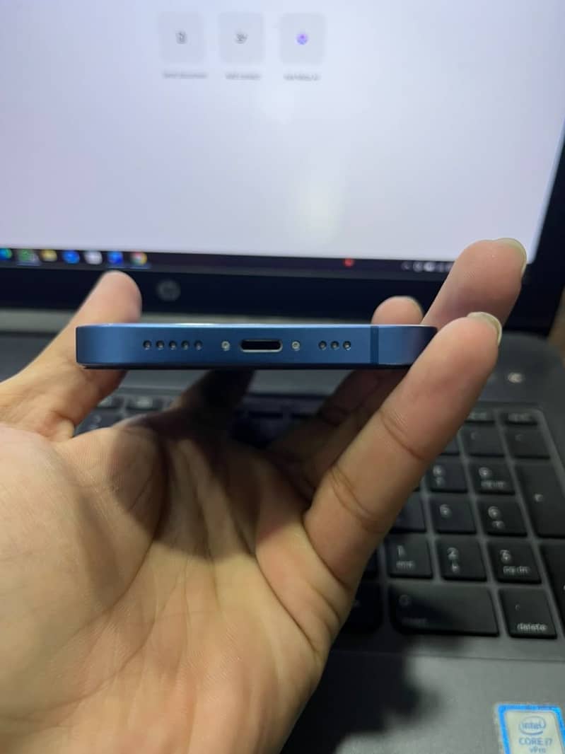 Apple iPhone 13 1