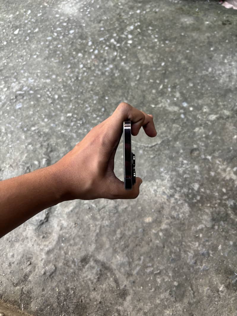 Iphone 14 pro max 2