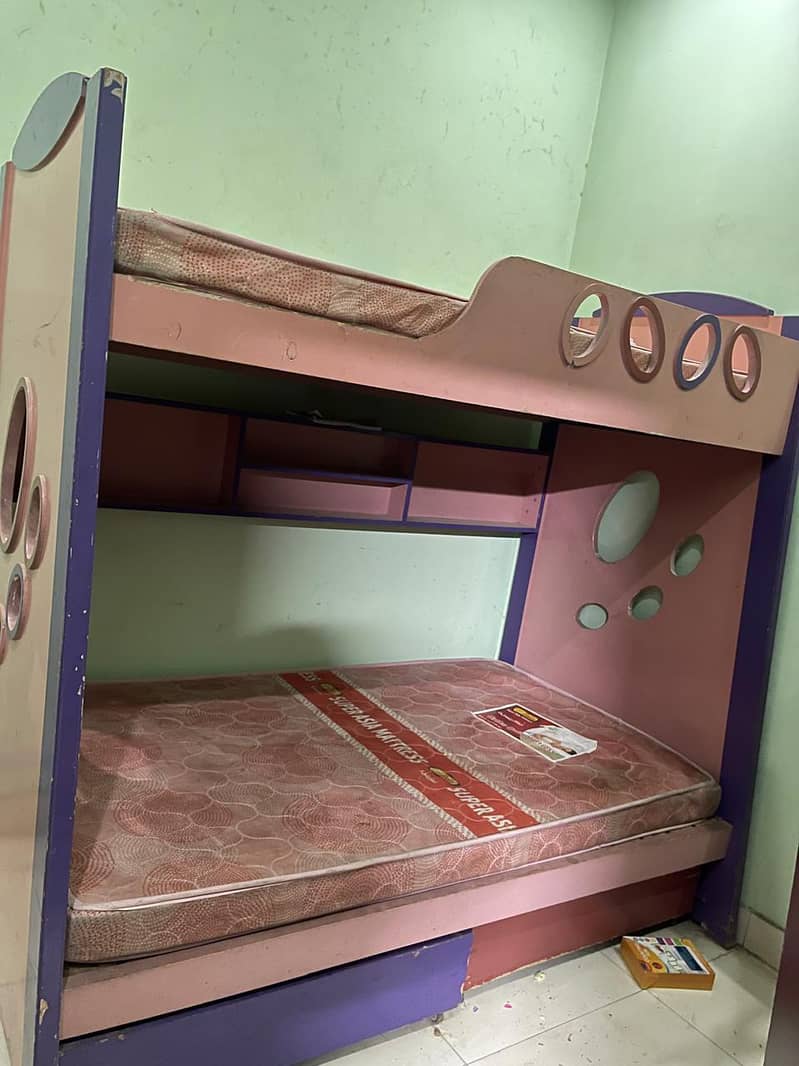 bunker bed 0