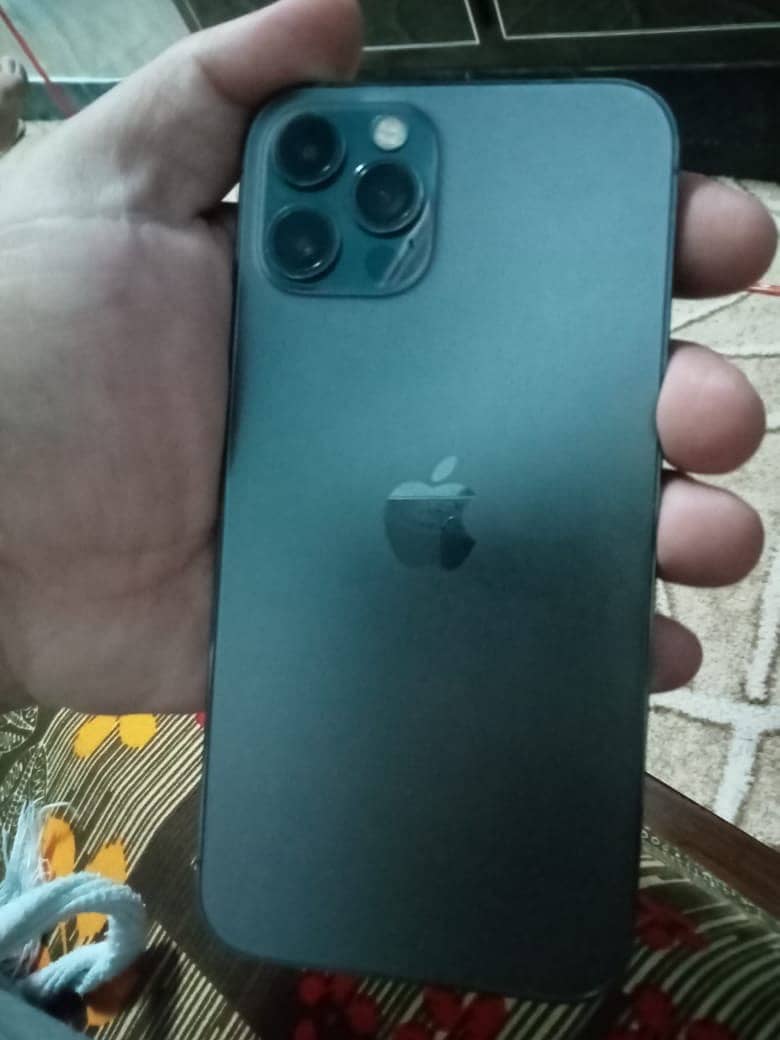 Apple iPhone 12 Pro 0
