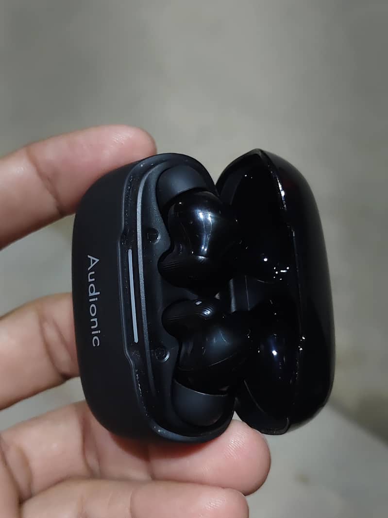 Audionic 850 earbuds 0