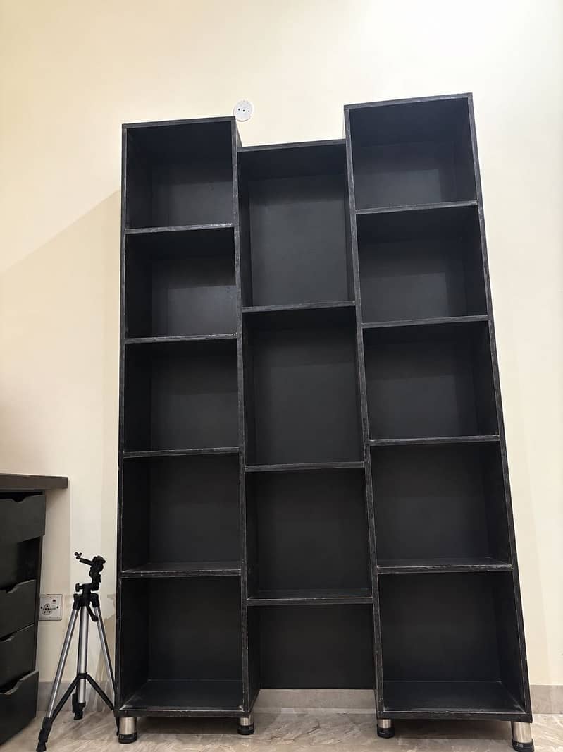Book shelf 0