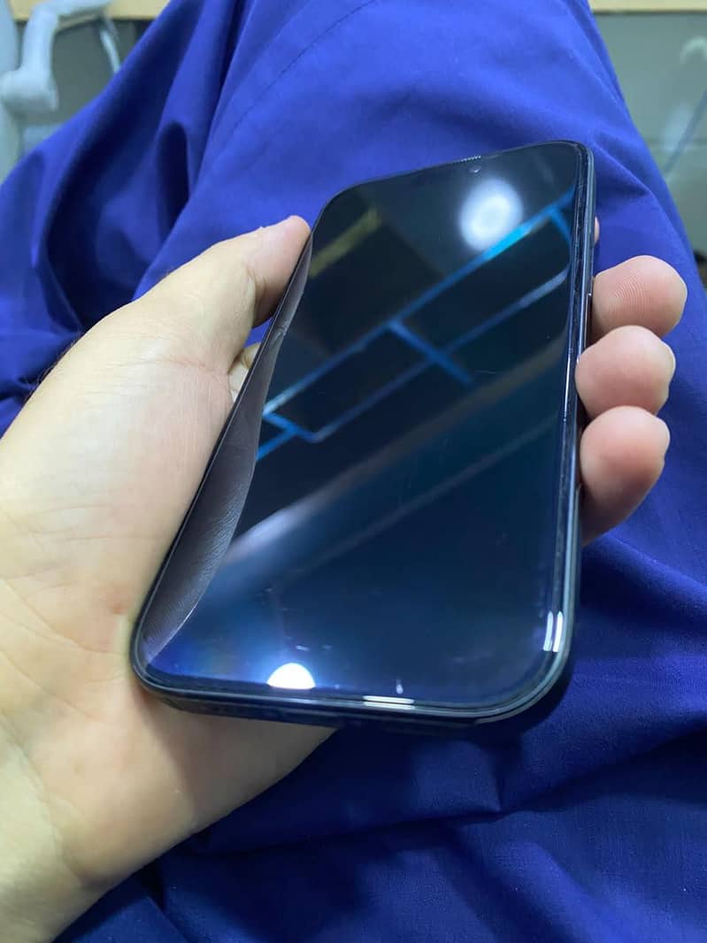 Apple iPhone 15 6
