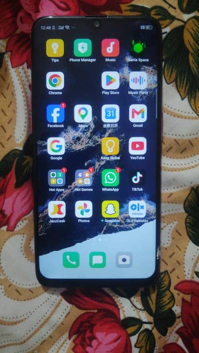 OPPO F9 Pro