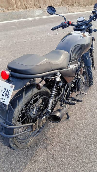 super star 150 Falcon
