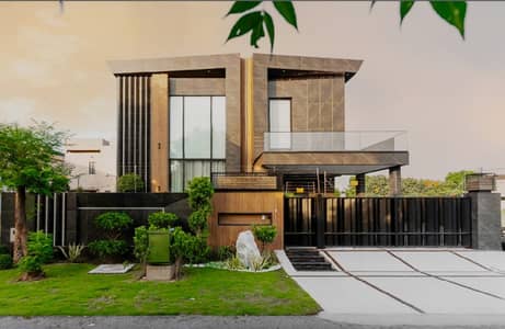 PHASE 6 1-KANAL BRAND NEW FULL BASEMENT FULLY FURNISHED BUNGALOW WITH 6 BEDROOMS IS AVAILABLE FOR SALE.
