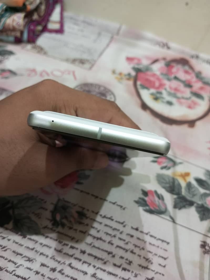 Google Pixel 7 2