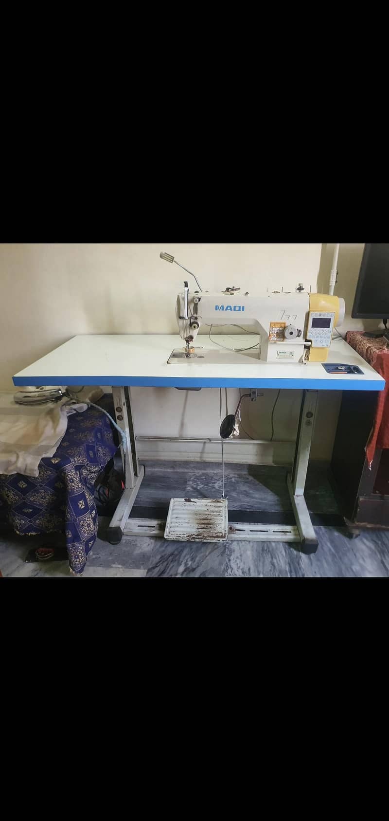 sewing machine overlook machine 2