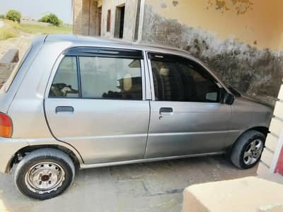 Daihatsu Cuore 2011