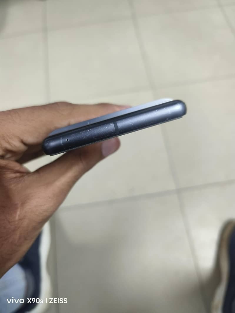 Google Pixel 7 4