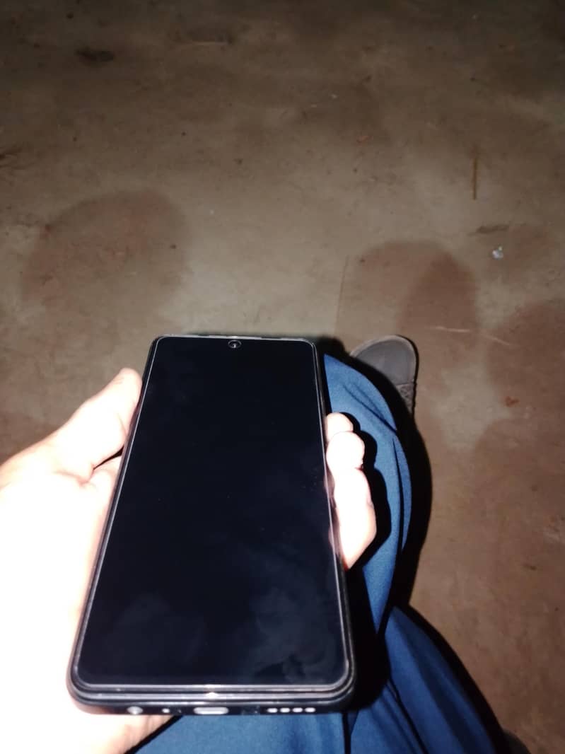 Realme C71 3