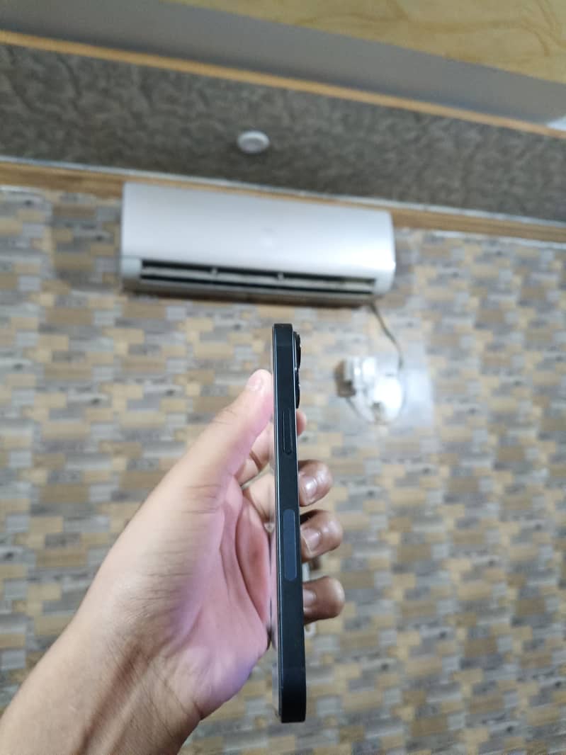 Apple iPhone 14 1