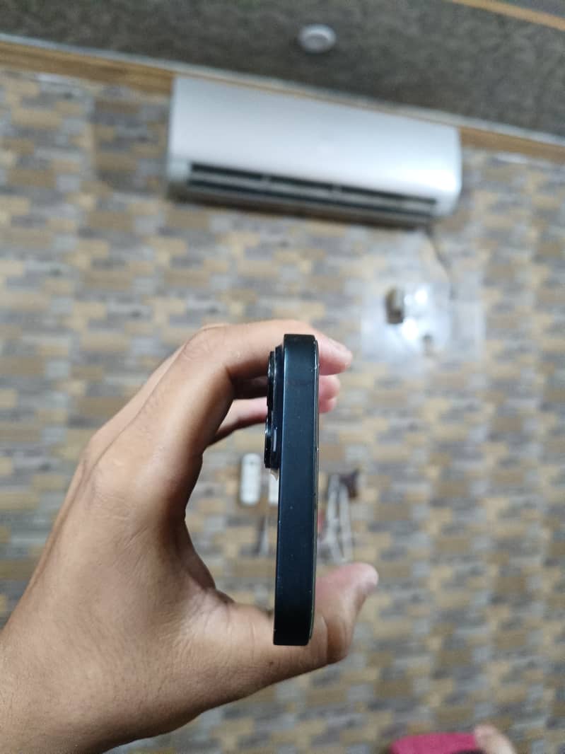 Apple iPhone 14 2