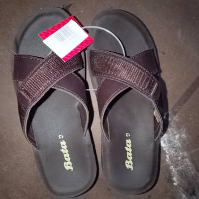 15 20 box for sale chapal sandals slipper home use