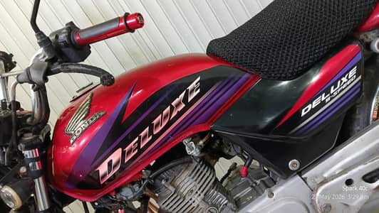 Honda Deluxe 2013 changed to 2018 total genuine body tank cover
