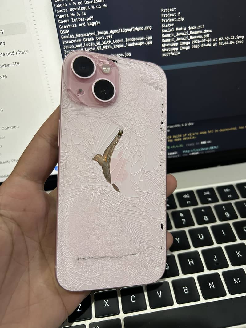 iPhone 15 0