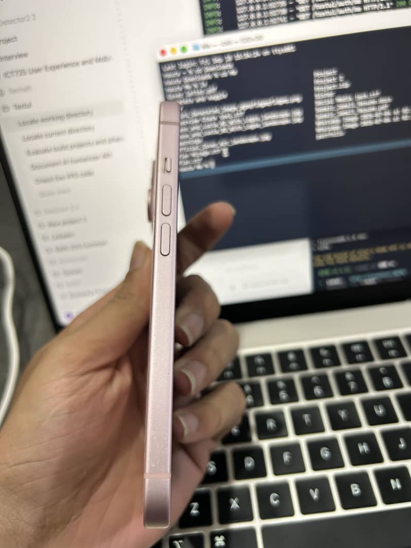 iPhone 15 1
