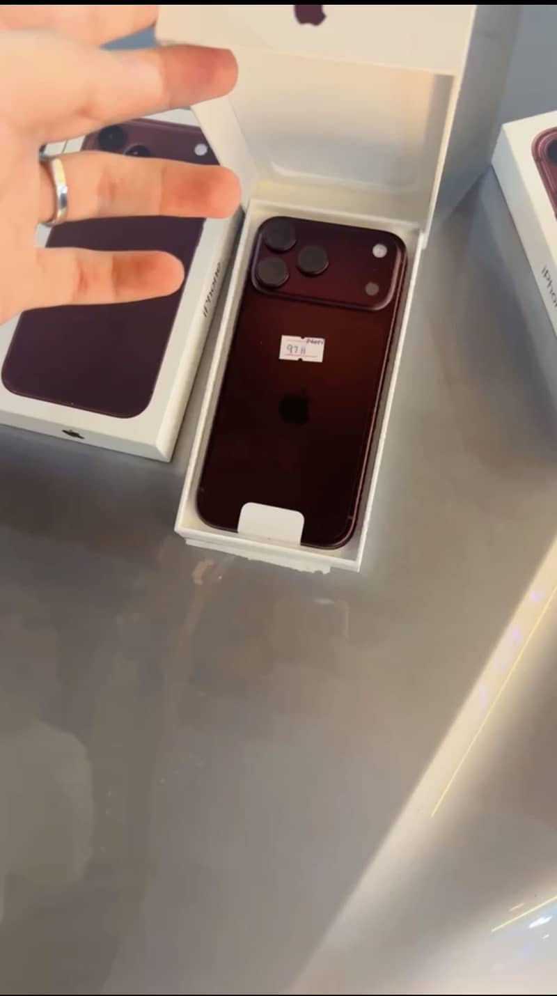 Apple iPhone 18 Pro Max 1