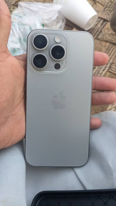 Apple iPhone 15 Pro