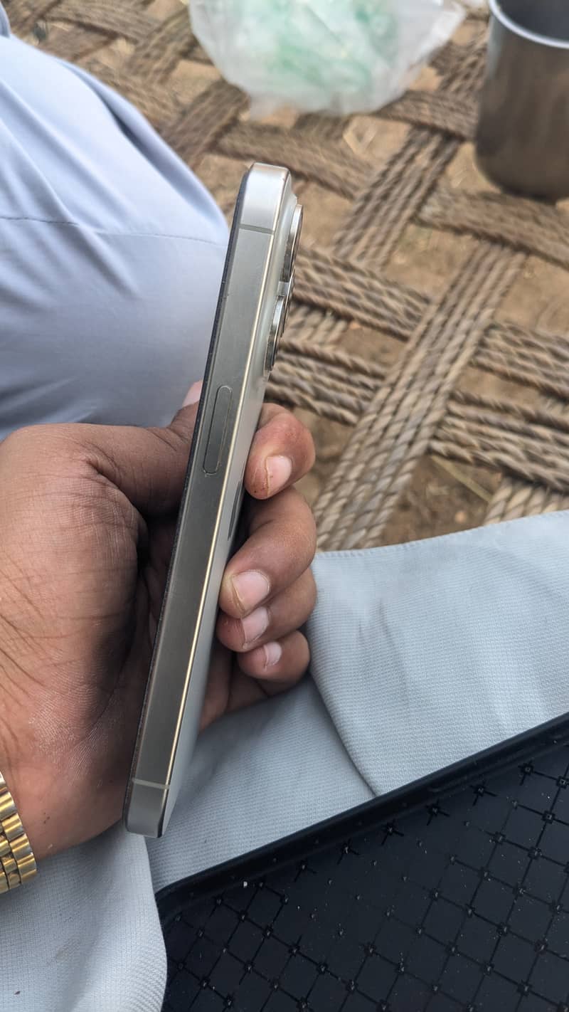 Apple iPhone 15 Pro 5