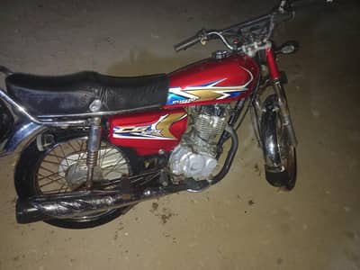 Honda 125 bye Nd drive gari Hai